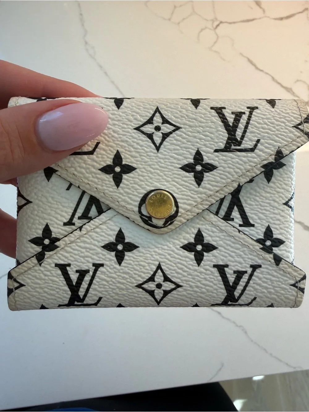 Louis Vuitton White & Black Monogram Cardholder